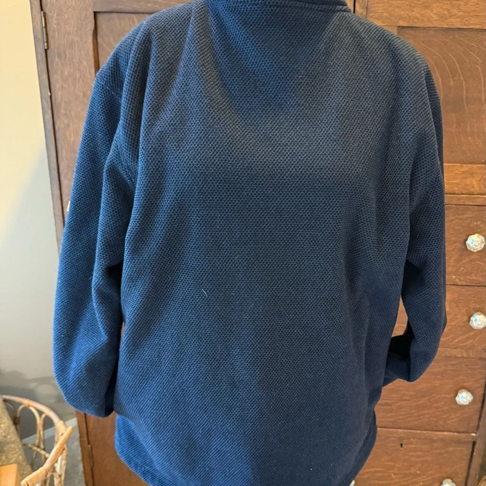 Orvis Men's Navy 1/4 zip sweater SZ M. Fleece lined. Excellent condition